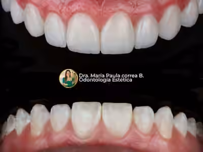 Dra. María Paula Correa - Especialista en Sonrisas