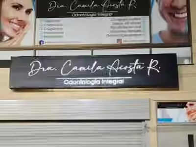 Dra. Camila Acosta R. Odontología Integral