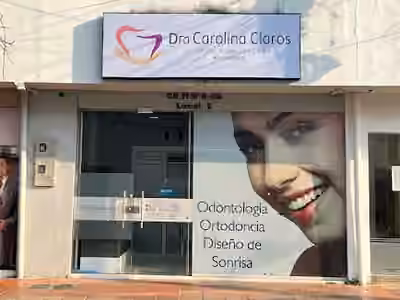 Dra Carolina Claros - Odontologia Integral