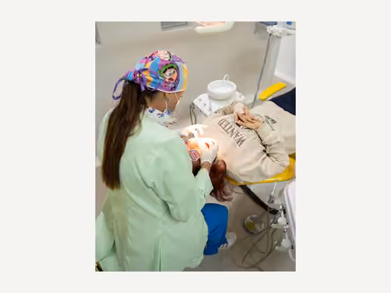 Orthomia Pereira Clínica Dental