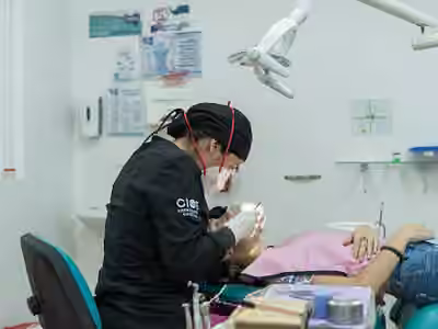 Happy Clinica Dental